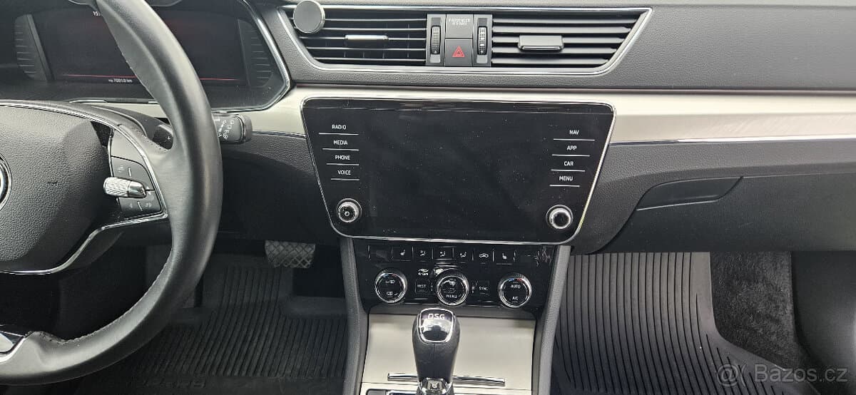 2021 Škoda SUPERB - 13