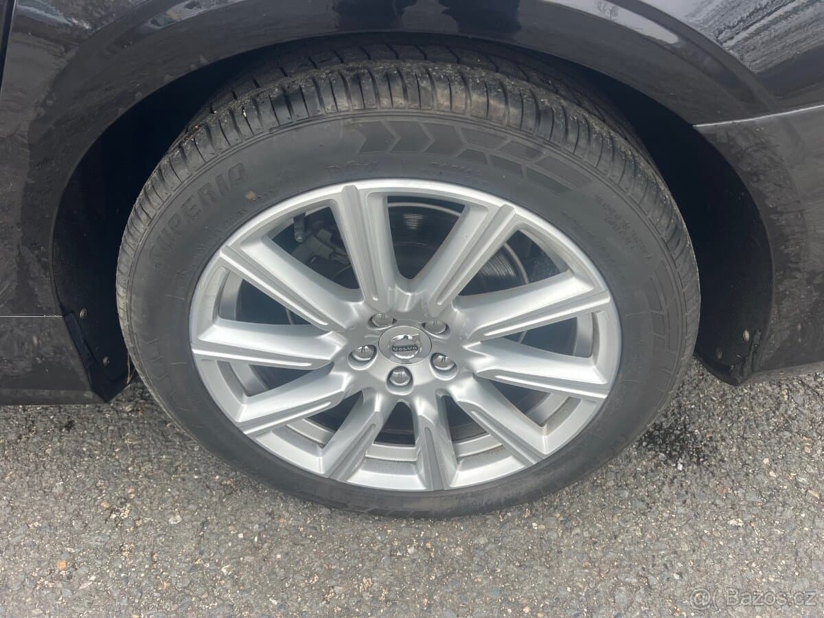 2018 Volvo S90 - 13