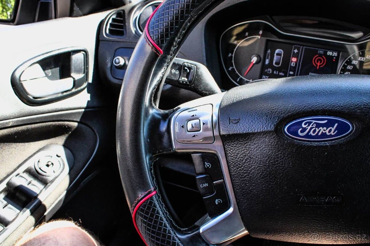 2011 Ford S-MAX - 13