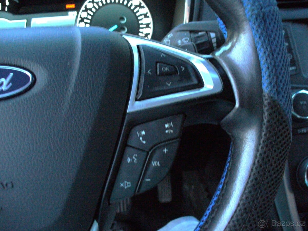 2015 Ford MONDEO - 13
