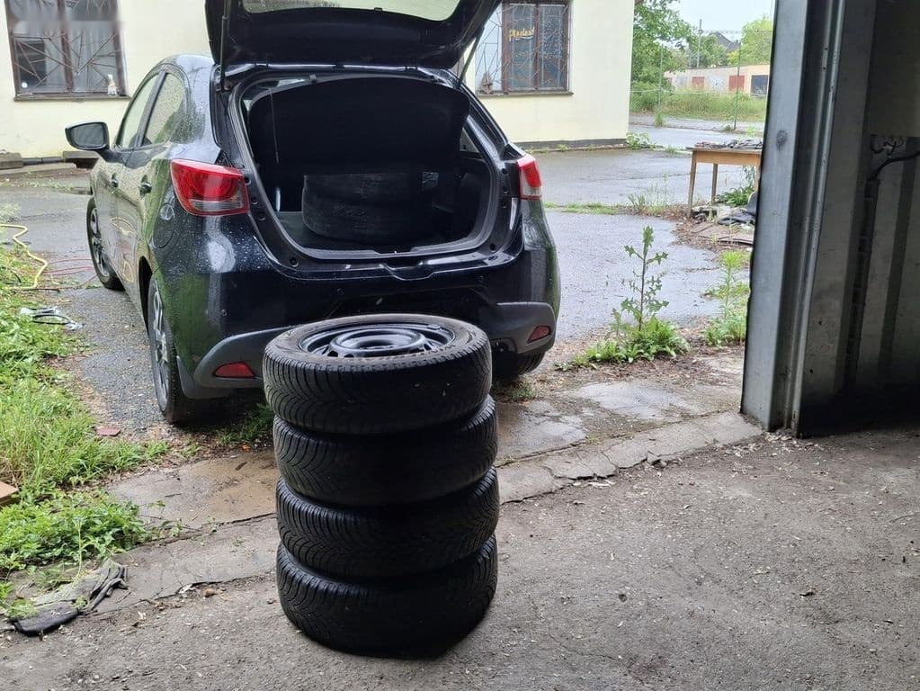 Mazda 2 - 13