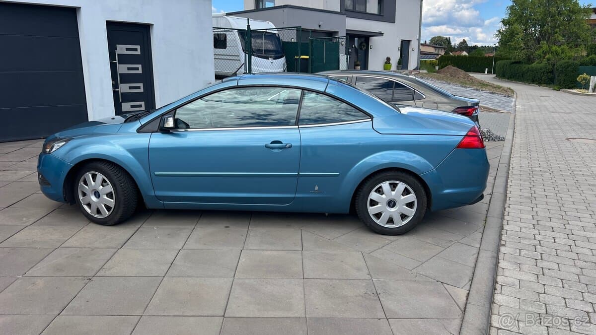 2009 Ford FOCUS - 13