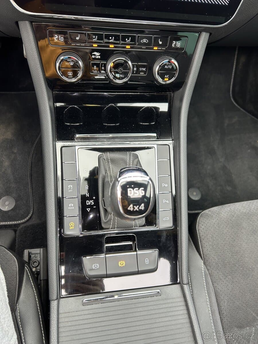 2018 Škoda SUPERB - 13