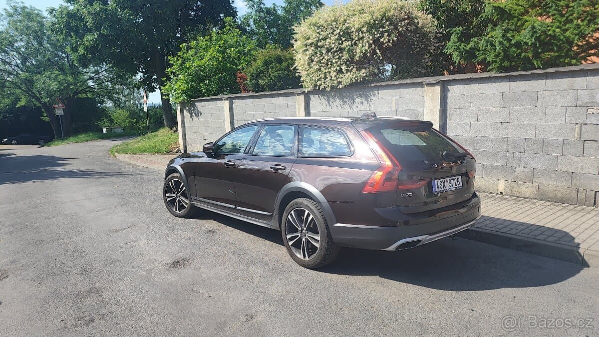 2018 Volvo V90 - 13