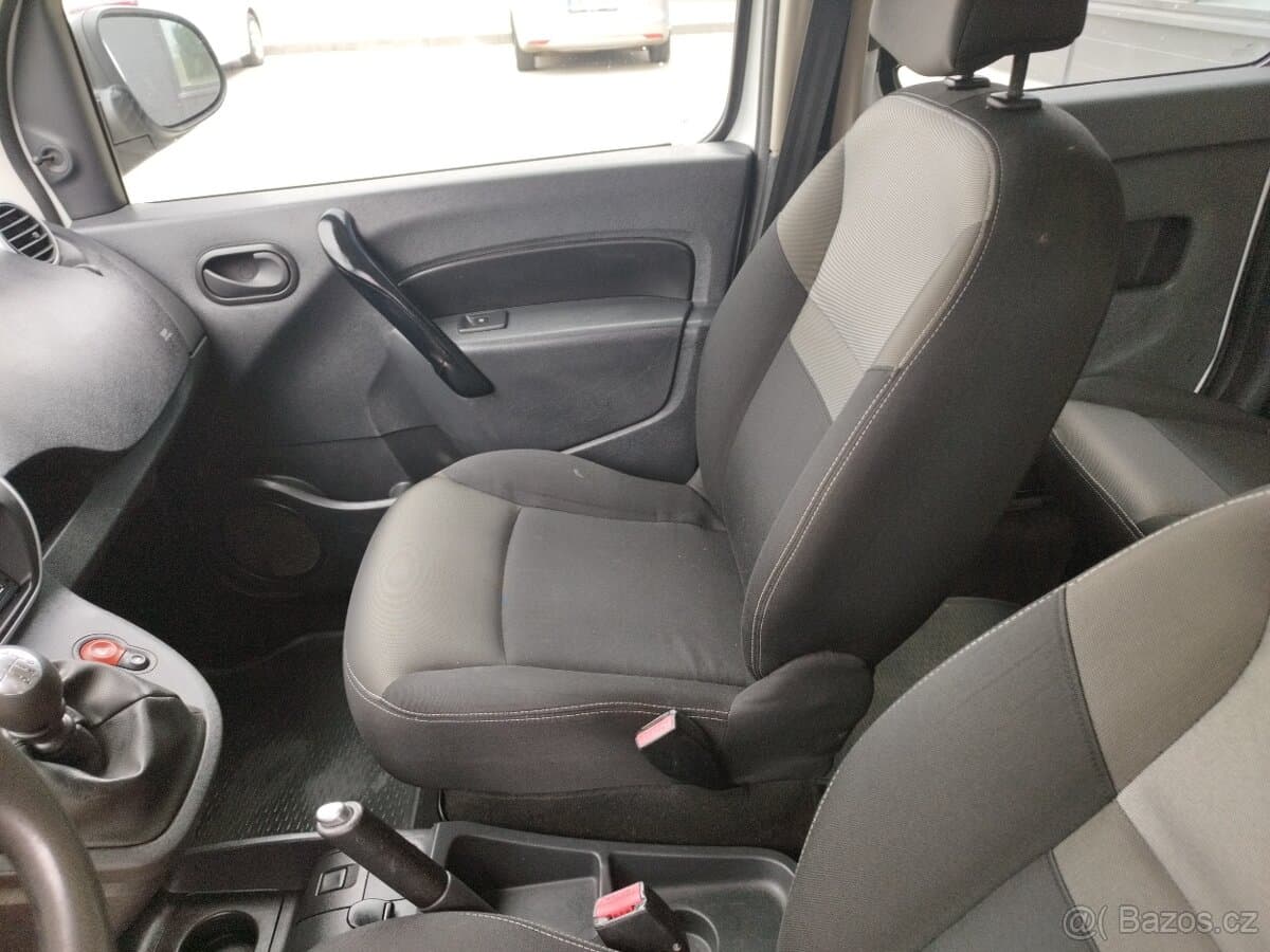 2017 Renault KANGOO - 13