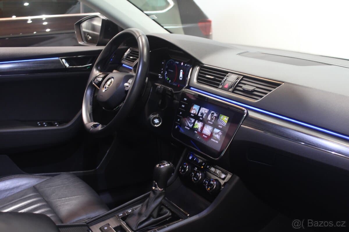 2021 Škoda SUPERB - 13