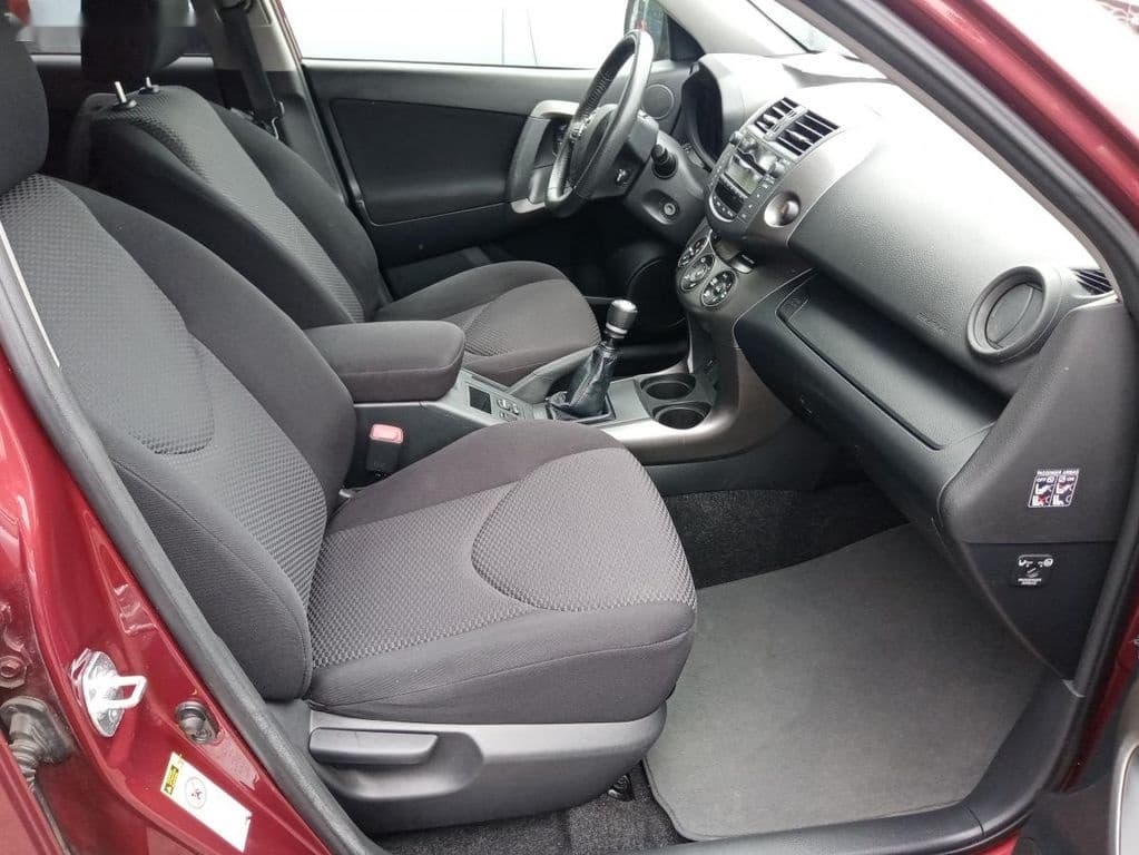 2010 Toyota RAV4 - 13