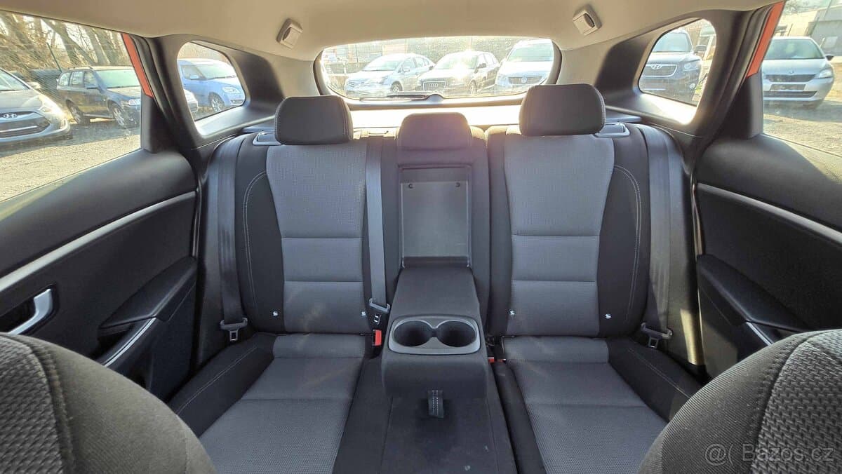2016 Hyundai i30 - 13