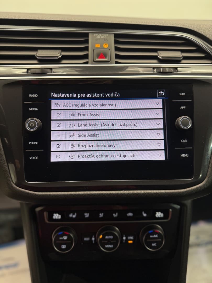 2021 Volkswagen TIGUAN - 13