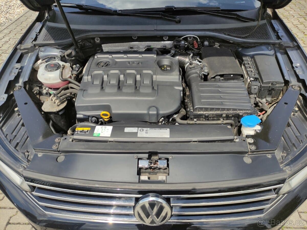 2017 Volkswagen PASSAT - 13