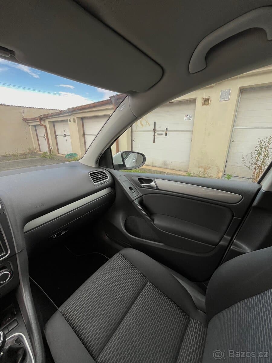 2009 Volkswagen GOLF - 13