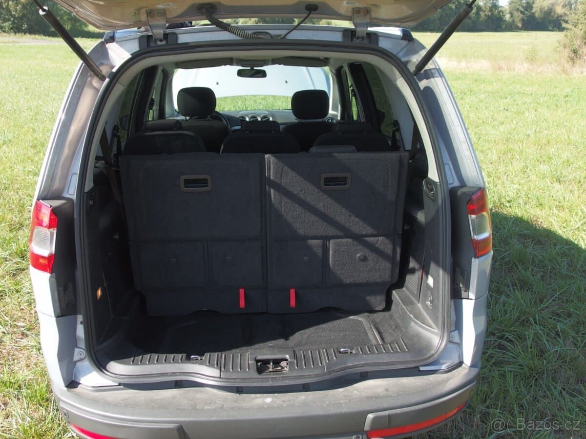 2010 Ford GALAXY - 13