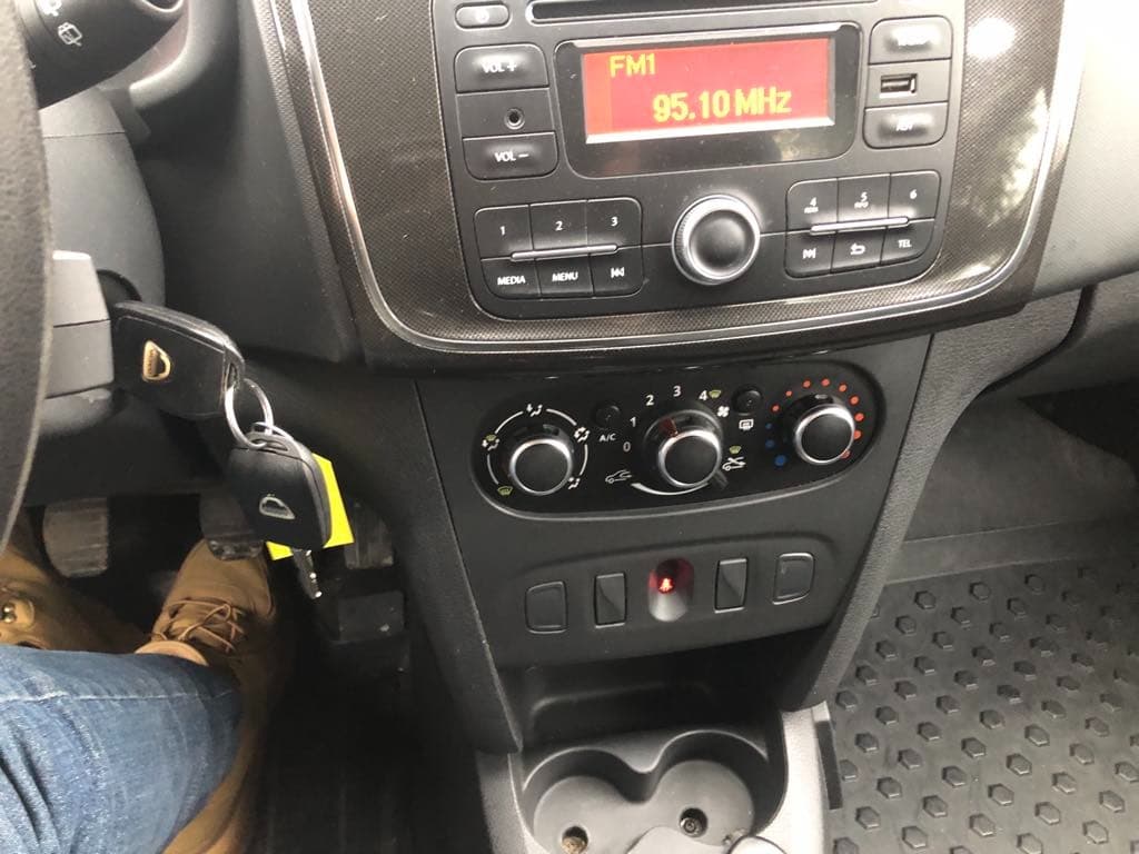 2017 Dacia LOGAN - 13
