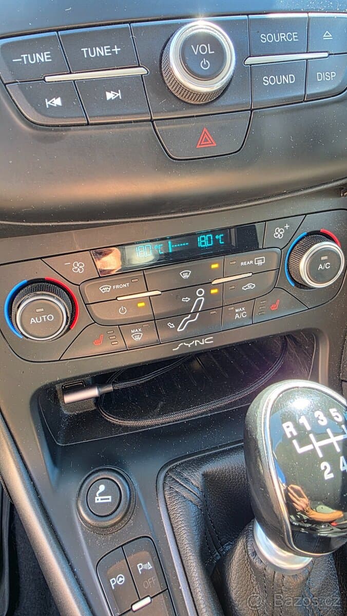 2015 Ford FOCUS - 13