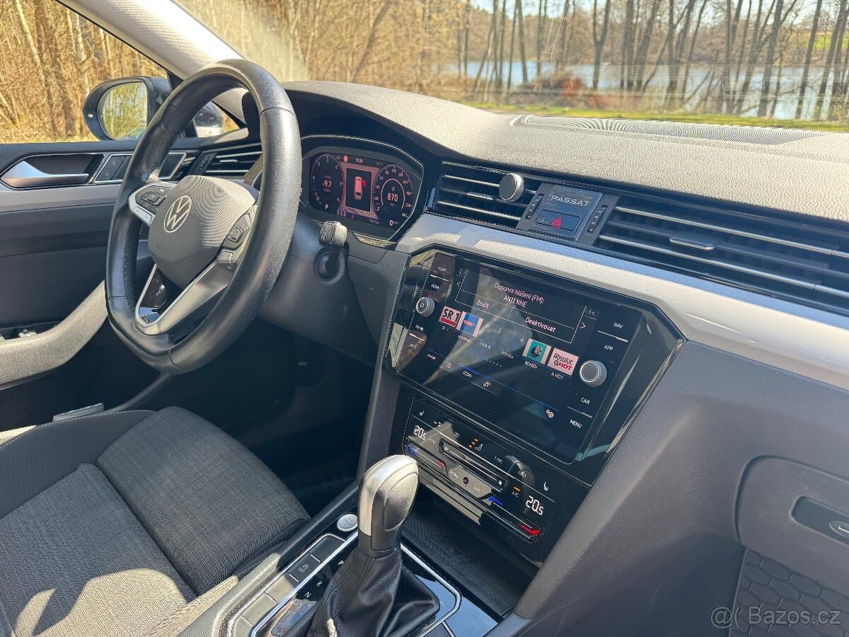 2022 Volkswagen PASSAT - 13