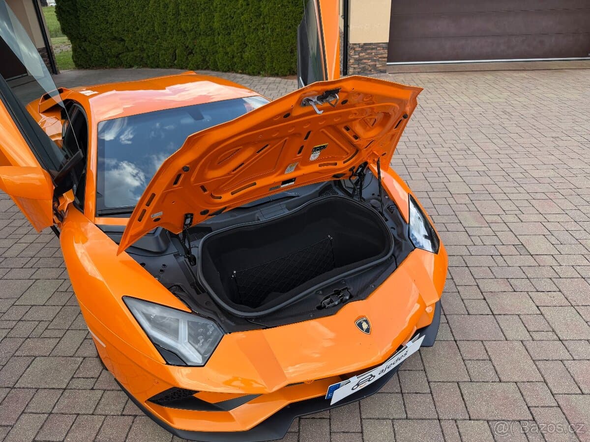 2018 Lamborghini AVENTADOR - 13