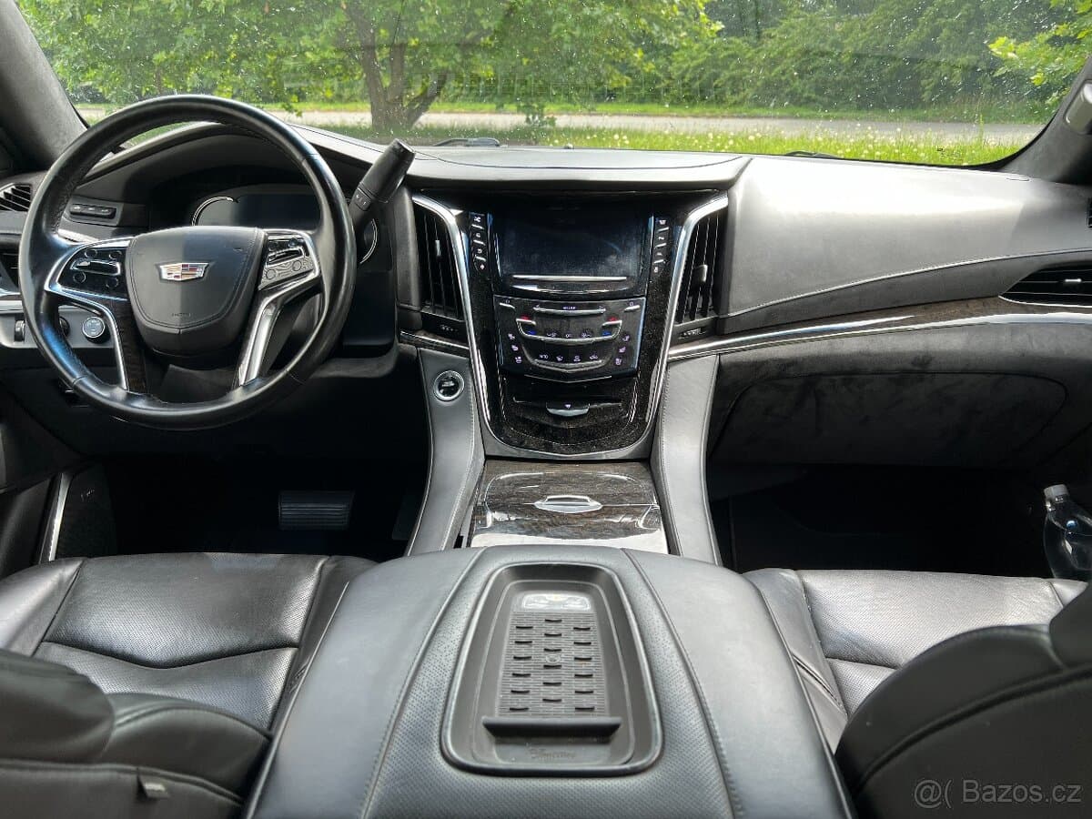 2016 Cadillac ESCALADE - 13