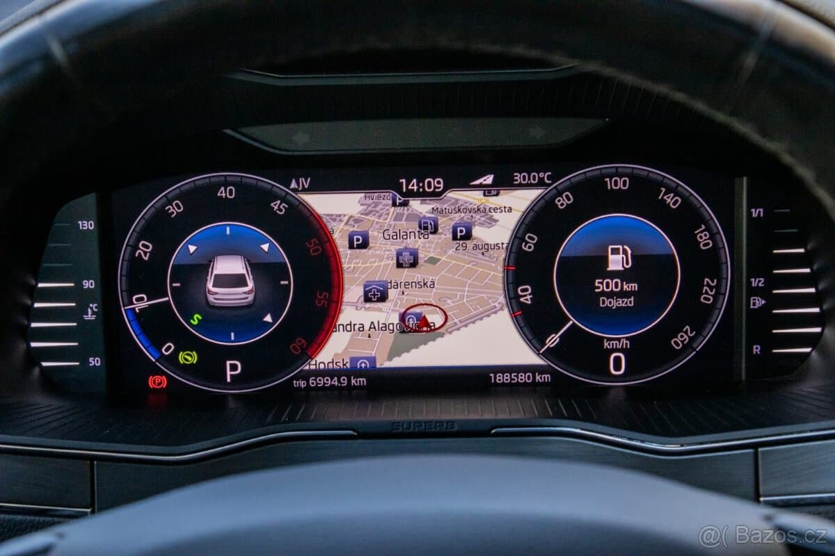2020 Škoda SUPERB - 13