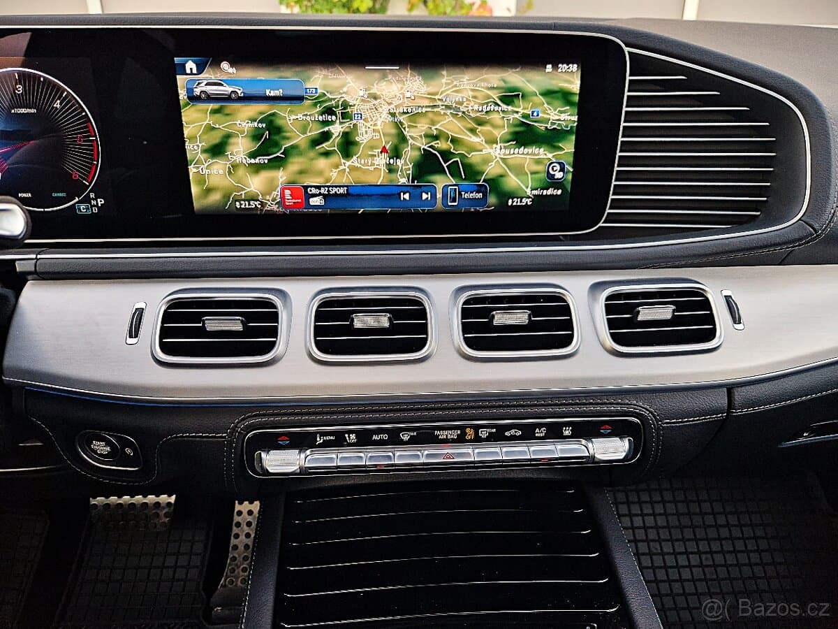 2025 Mercedes-Benz GL - 13