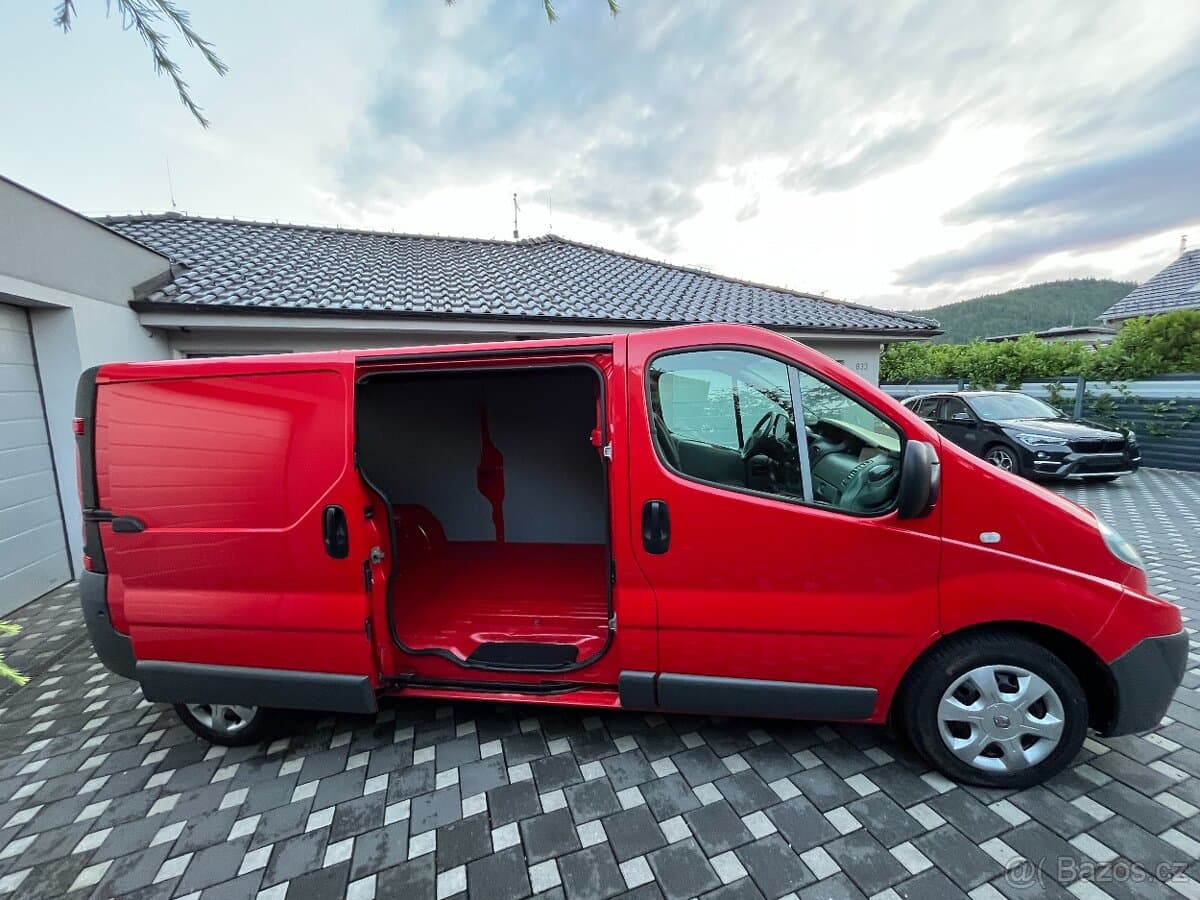 2013 Renault TRAFIC - 13