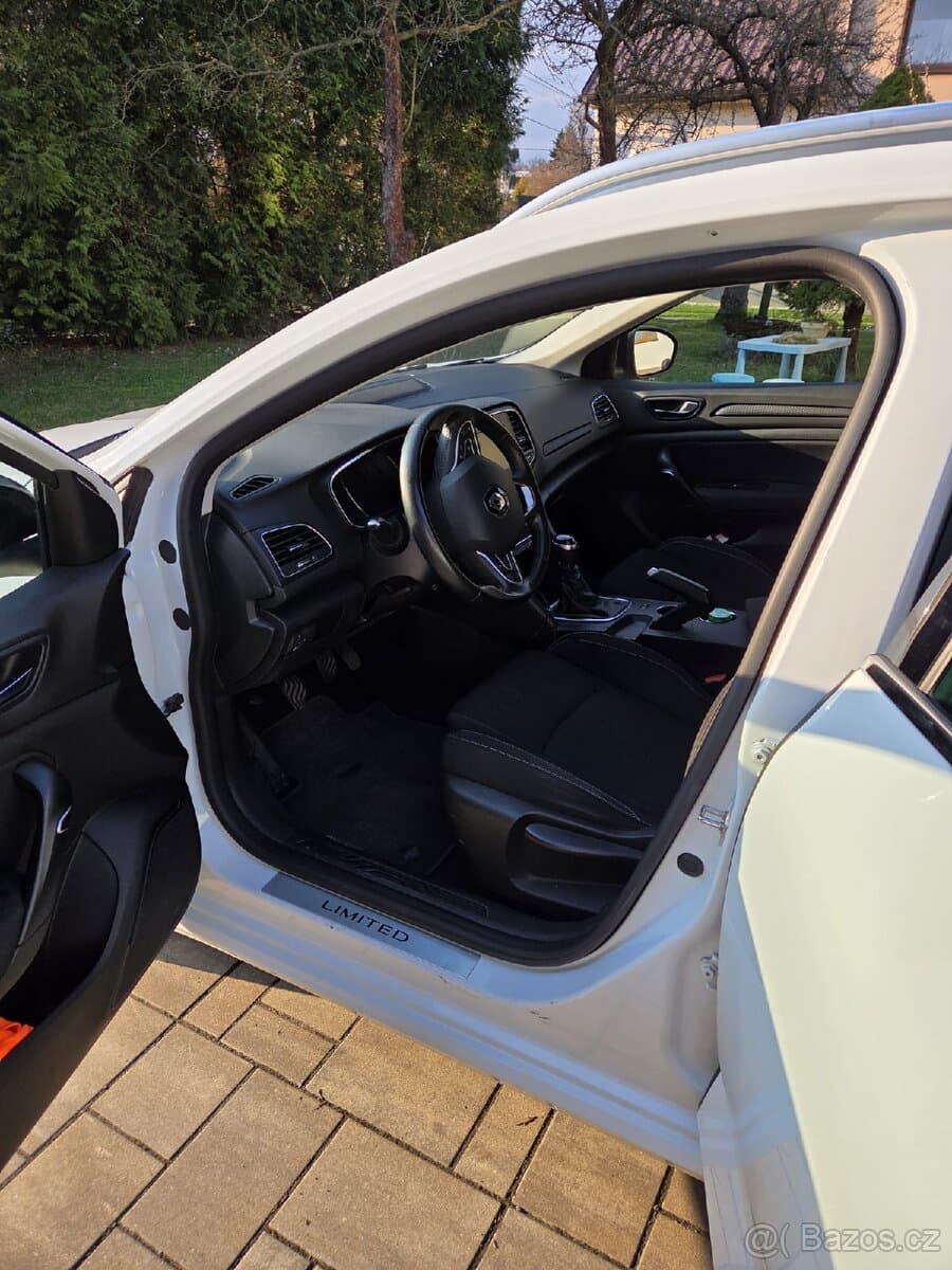 2019 Renault MEGANE - 13