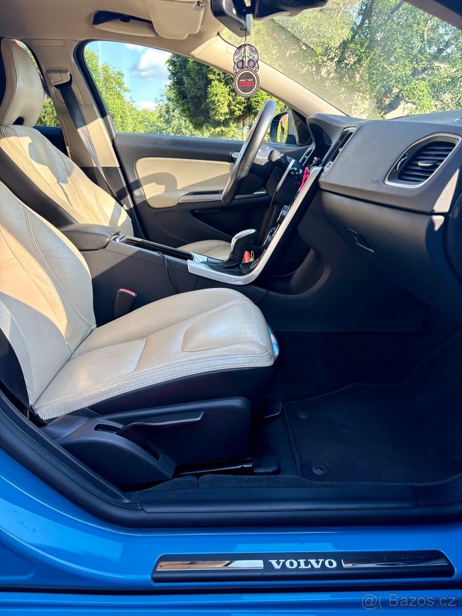 2013 Volvo S60 - 13