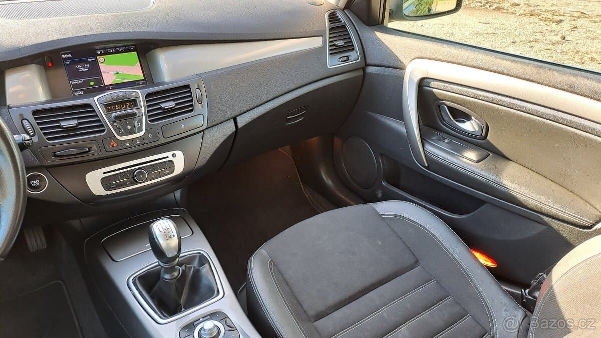 2013 Renault LAGUNA - 13