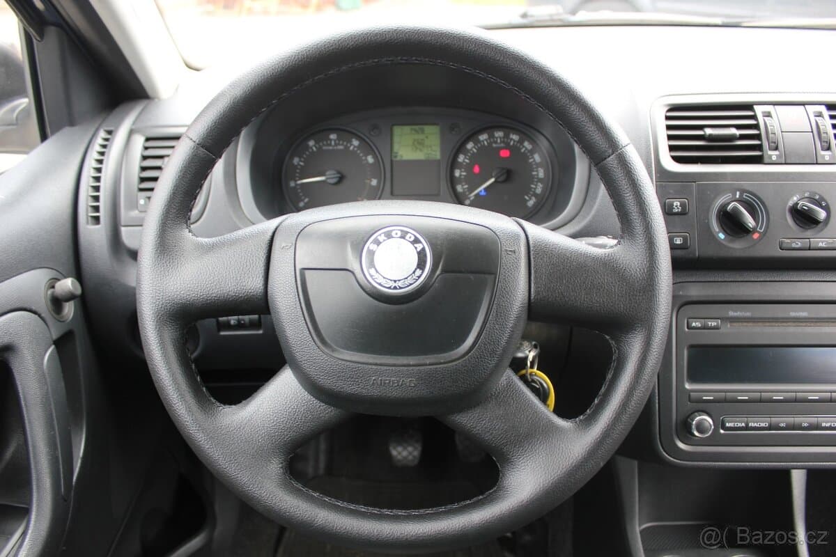 2011 Škoda FABIA - 13