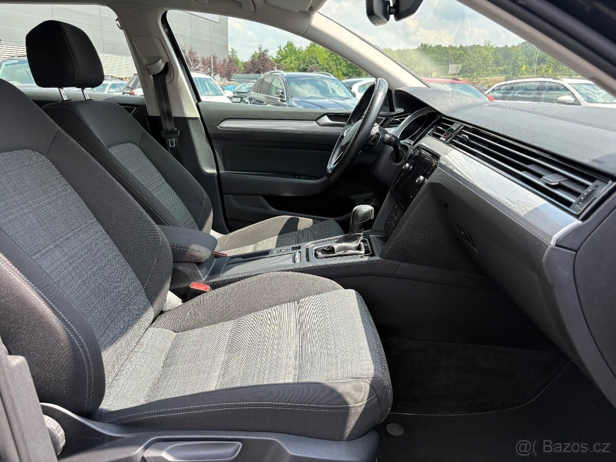 2021 Volkswagen PASSAT - 13