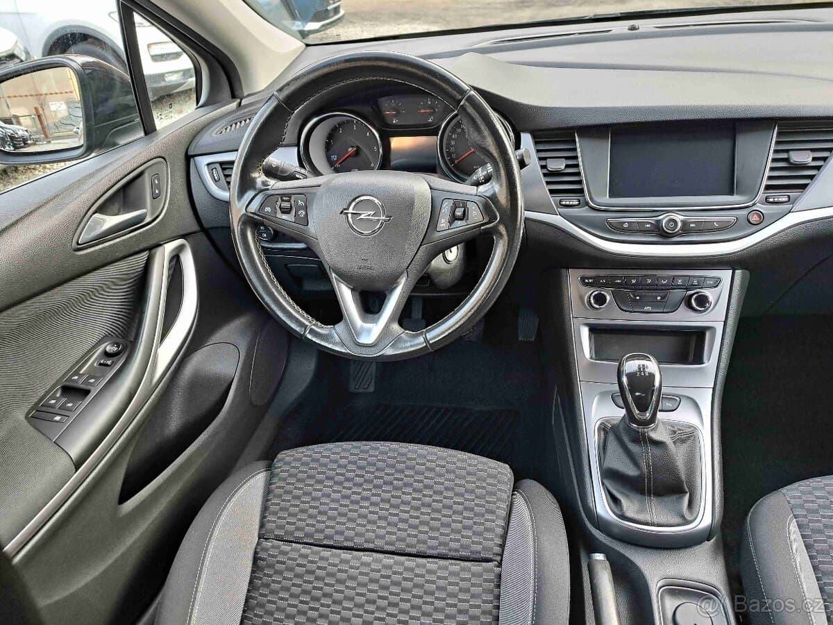 Opel ASTRA - 13