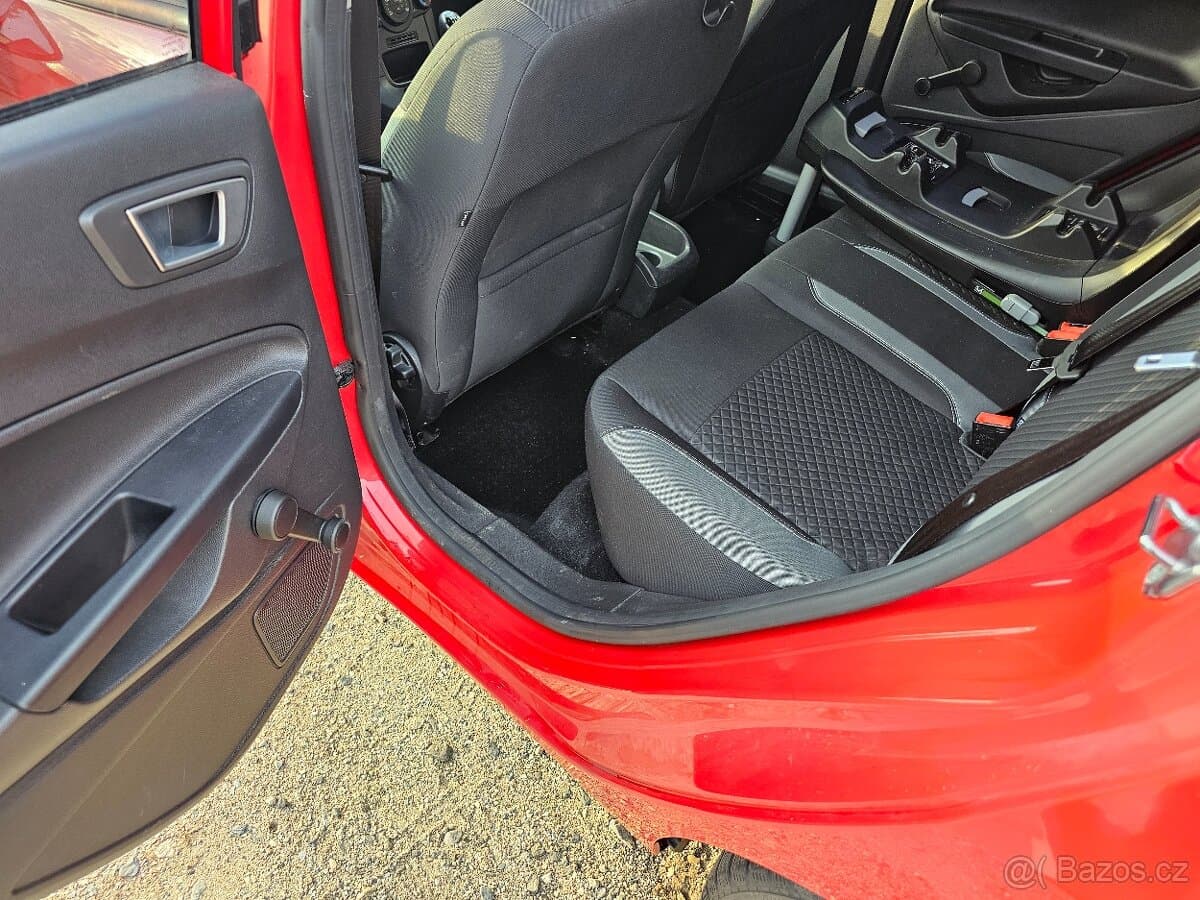 2017 Ford FIESTA - 13