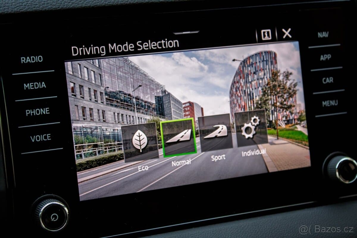 2021 Škoda KAROQ - 13