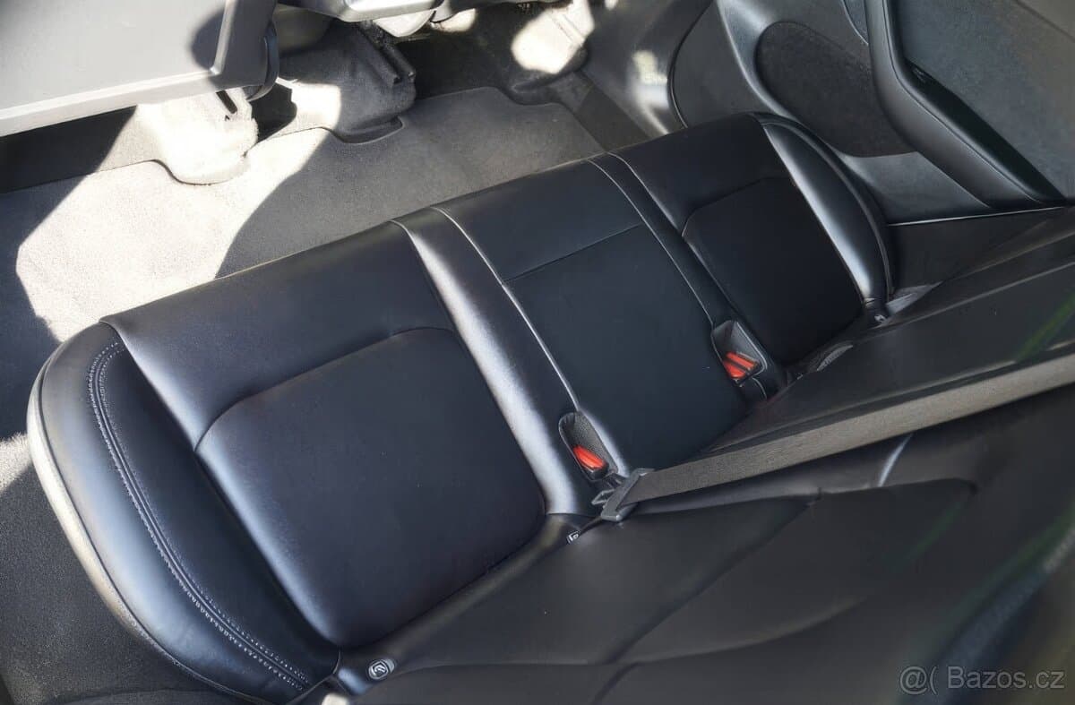 2022 Tesla MODEL Y - 13