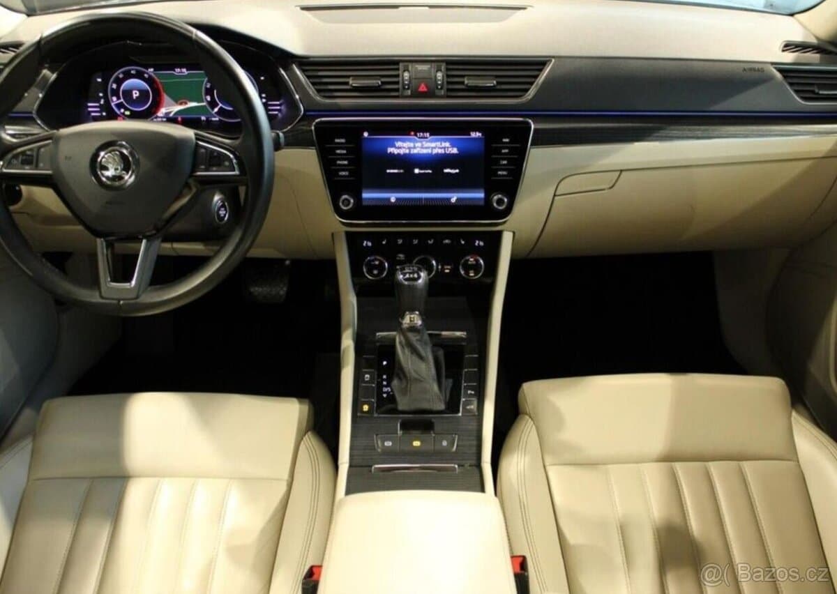 2019 Škoda SUPERB - 13