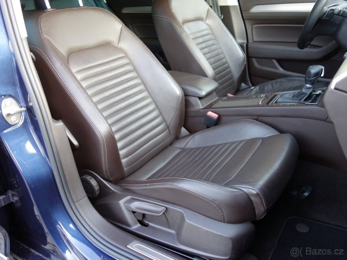 2015 Volkswagen PASSAT - 13