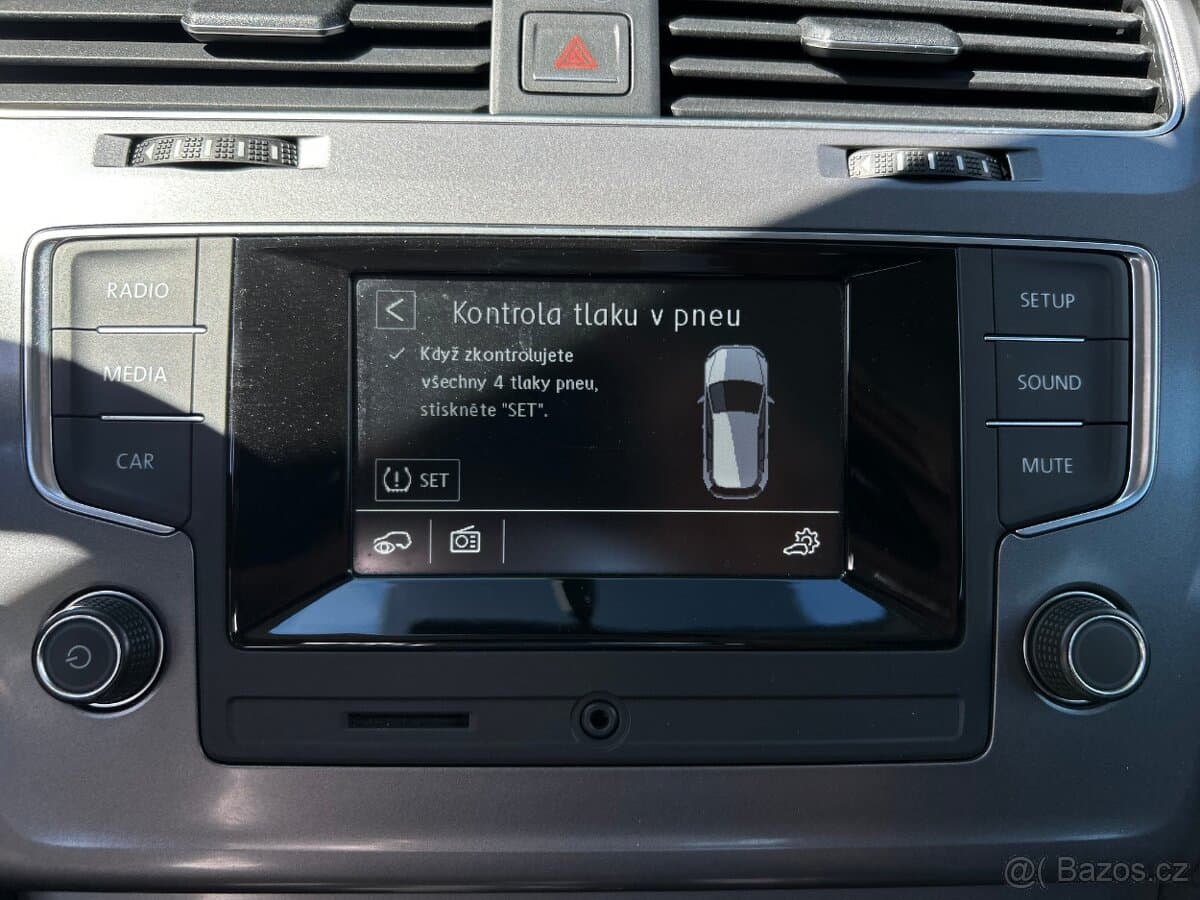 2013 Volkswagen GOLF - 13