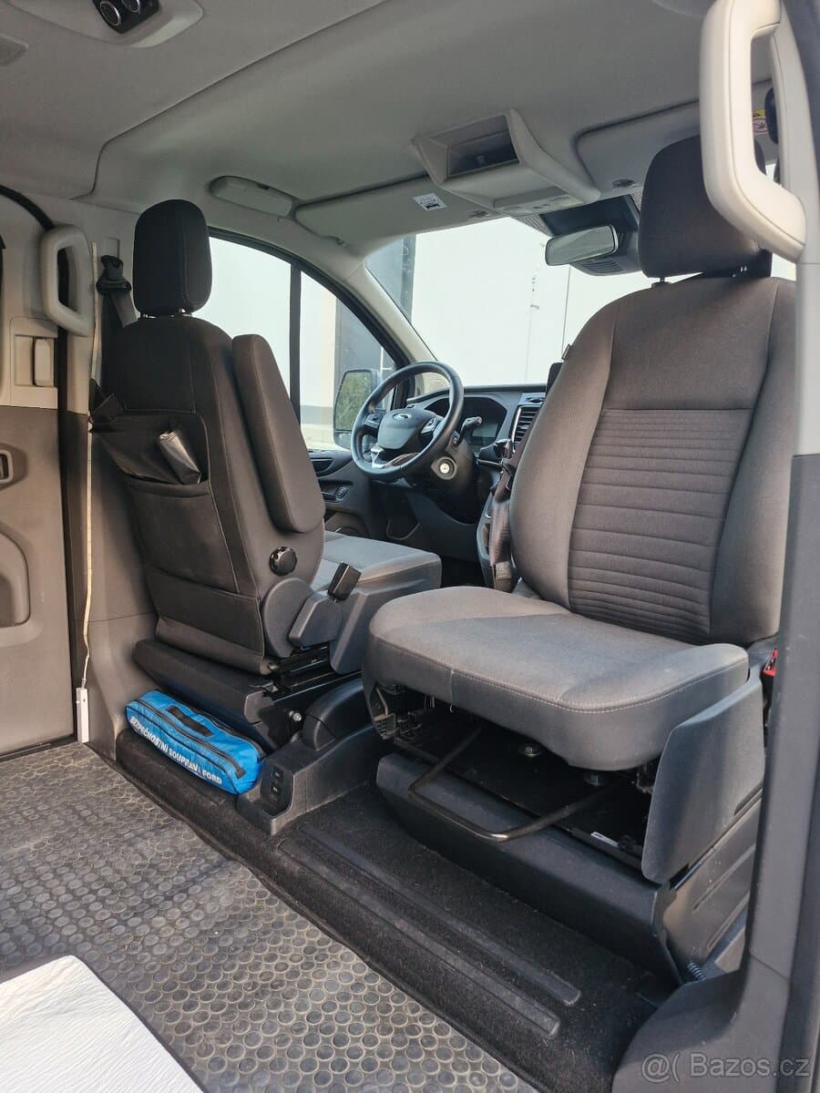 2019 Ford TOURNEO - 13