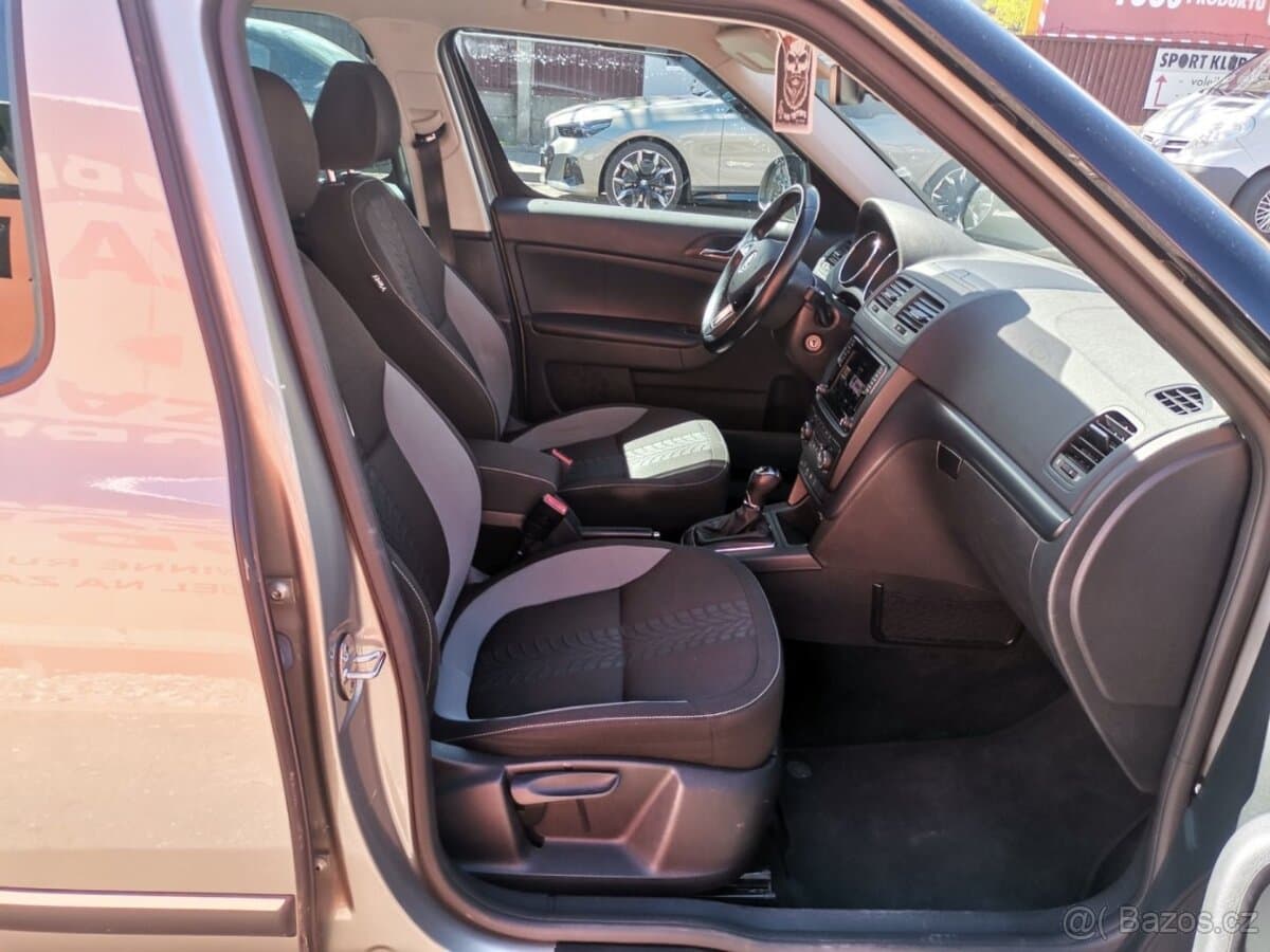 2016 Škoda YETI - 13