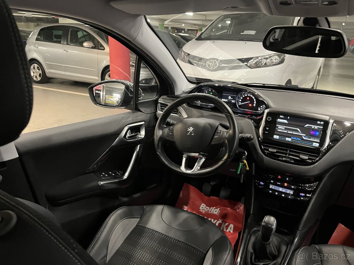 2014 Peugeot 2008 - 13