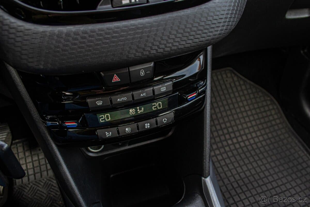 2016 Peugeot 2008 - 13