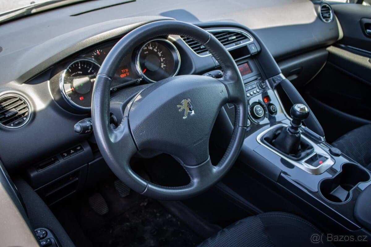 2012 Peugeot 3008 - 13