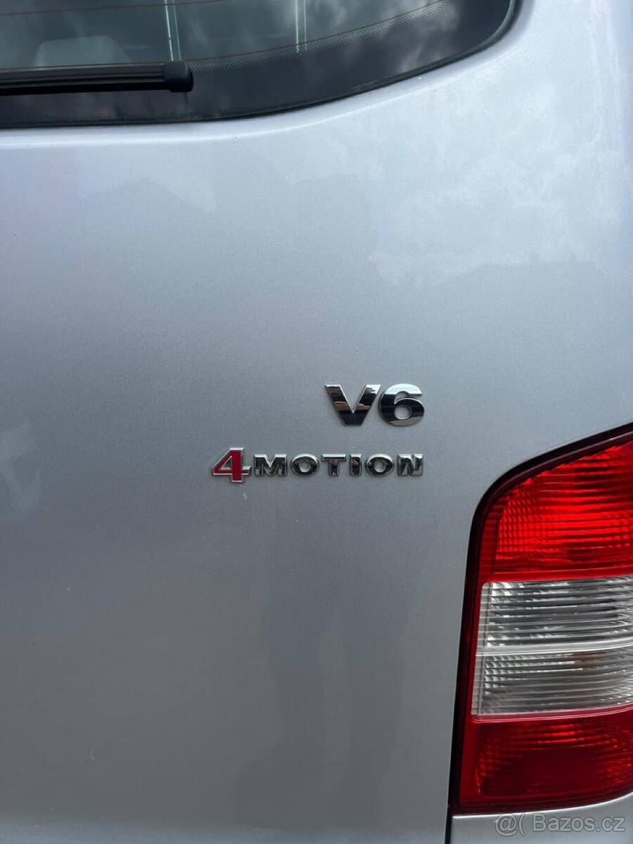 2010 Volkswagen MULTIVAN - 13