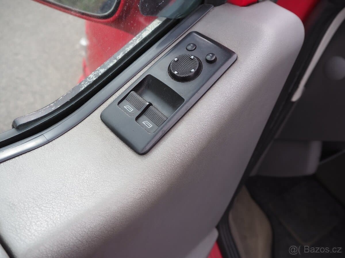 1997 Volkswagen MULTIVAN - 13