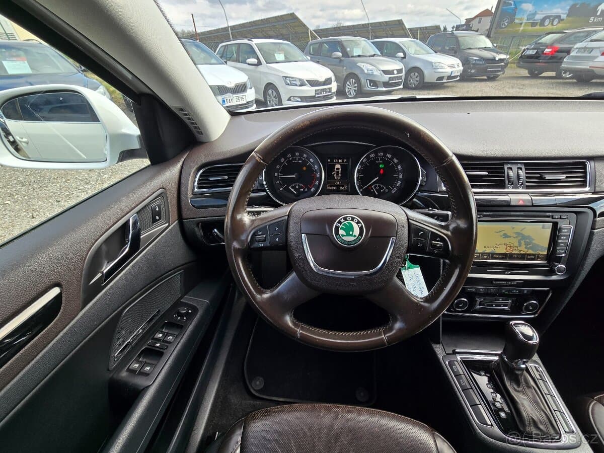 2013 Škoda SUPERB - 13