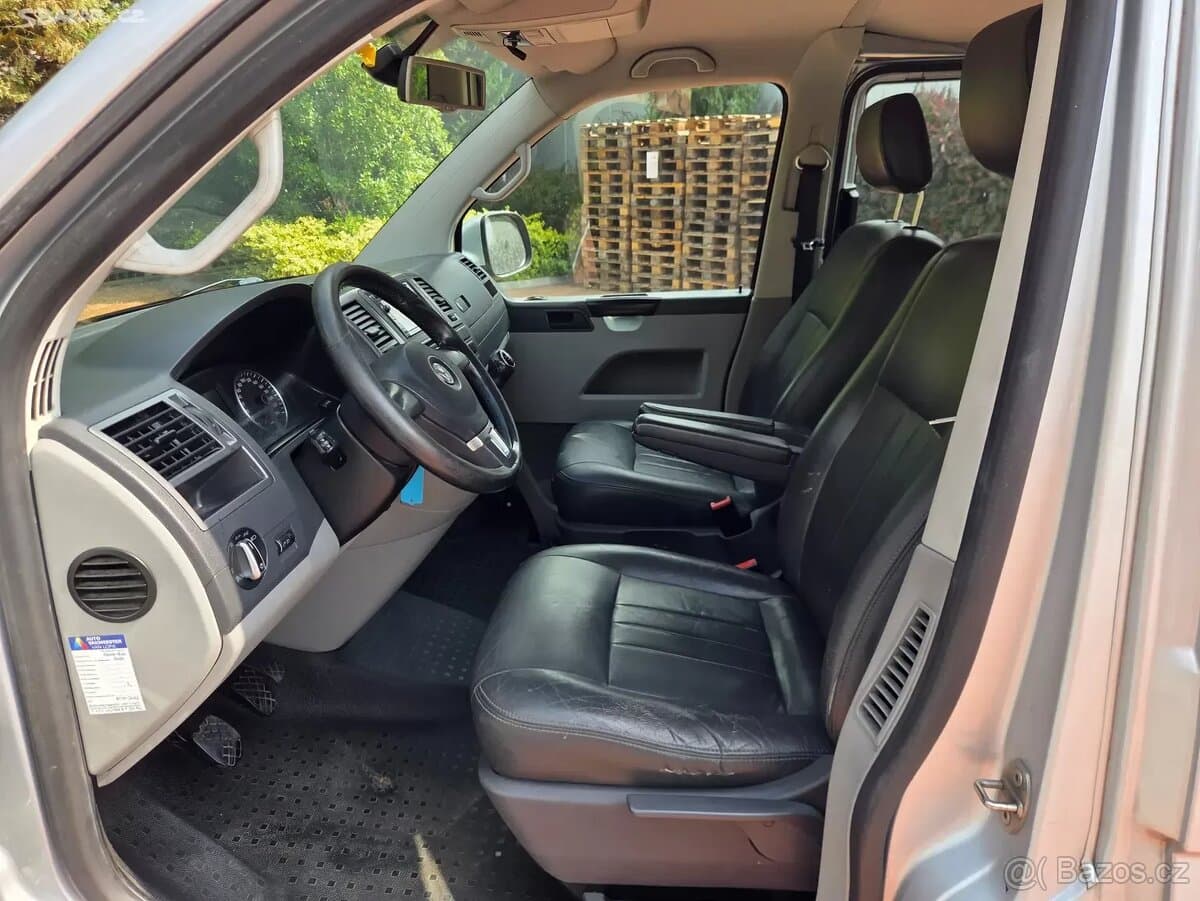 2011 Volkswagen TRANSPORTER - 13