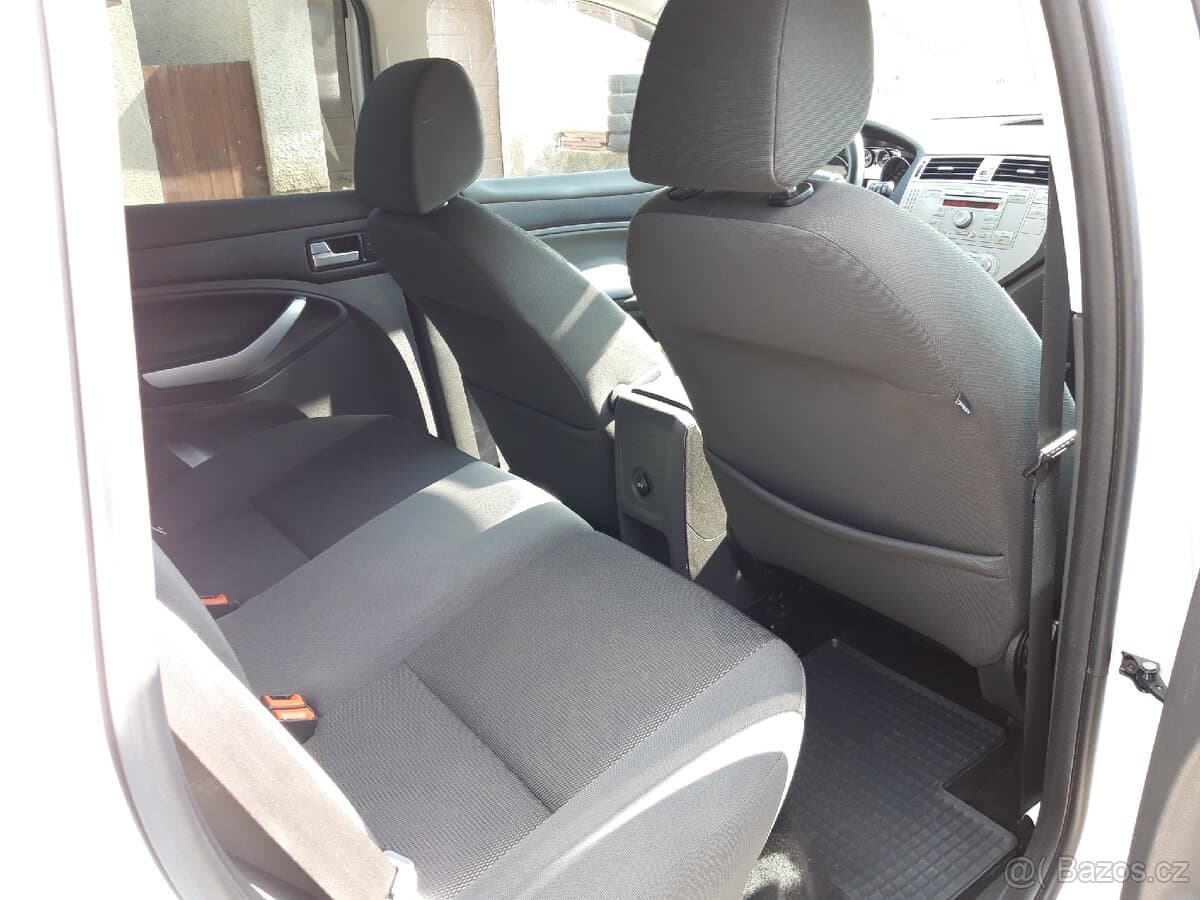 2009 Ford KUGA - 13