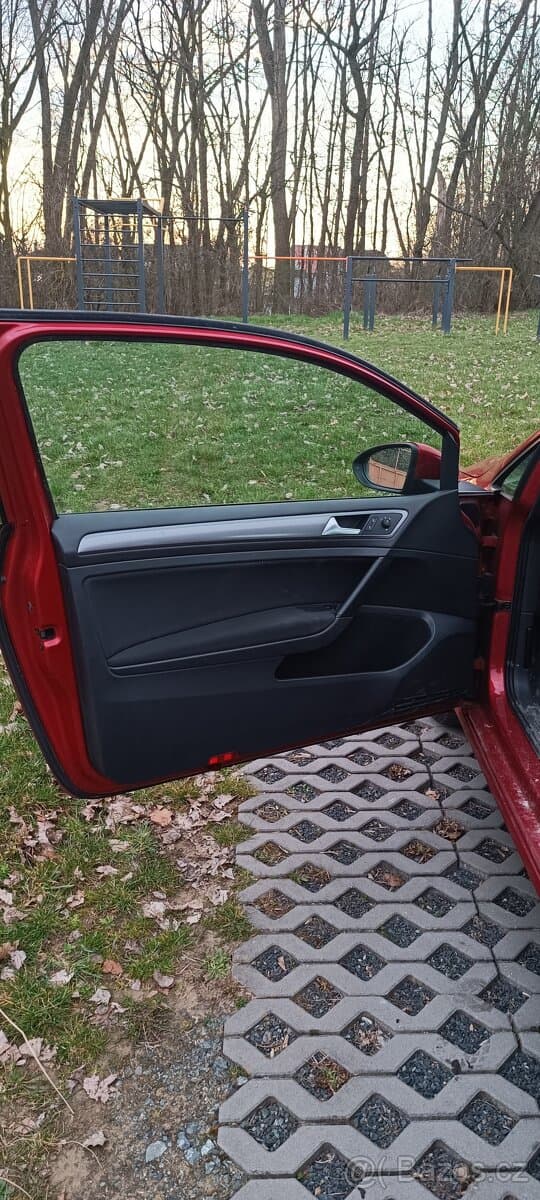 2014 Volkswagen GOLF - 13