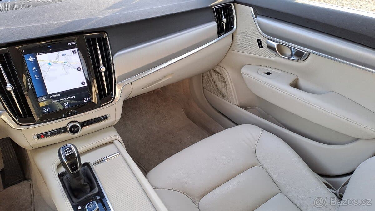 2018 Volvo V90 - 13