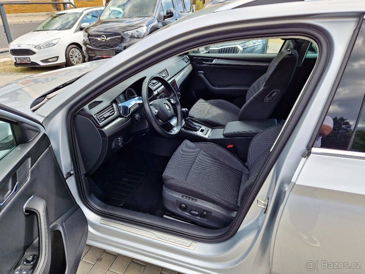 2021 Škoda SUPERB - 13