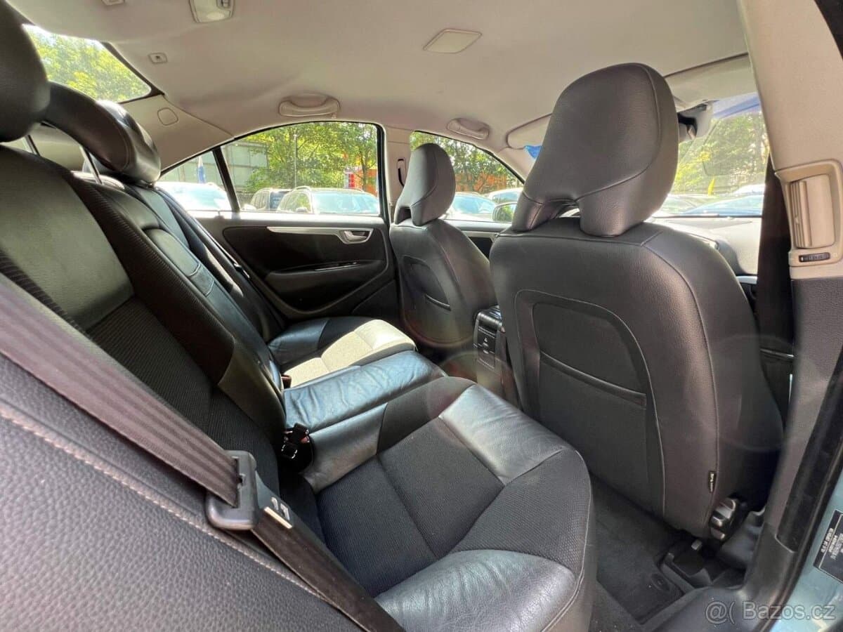 2009 Volvo S60 - 13